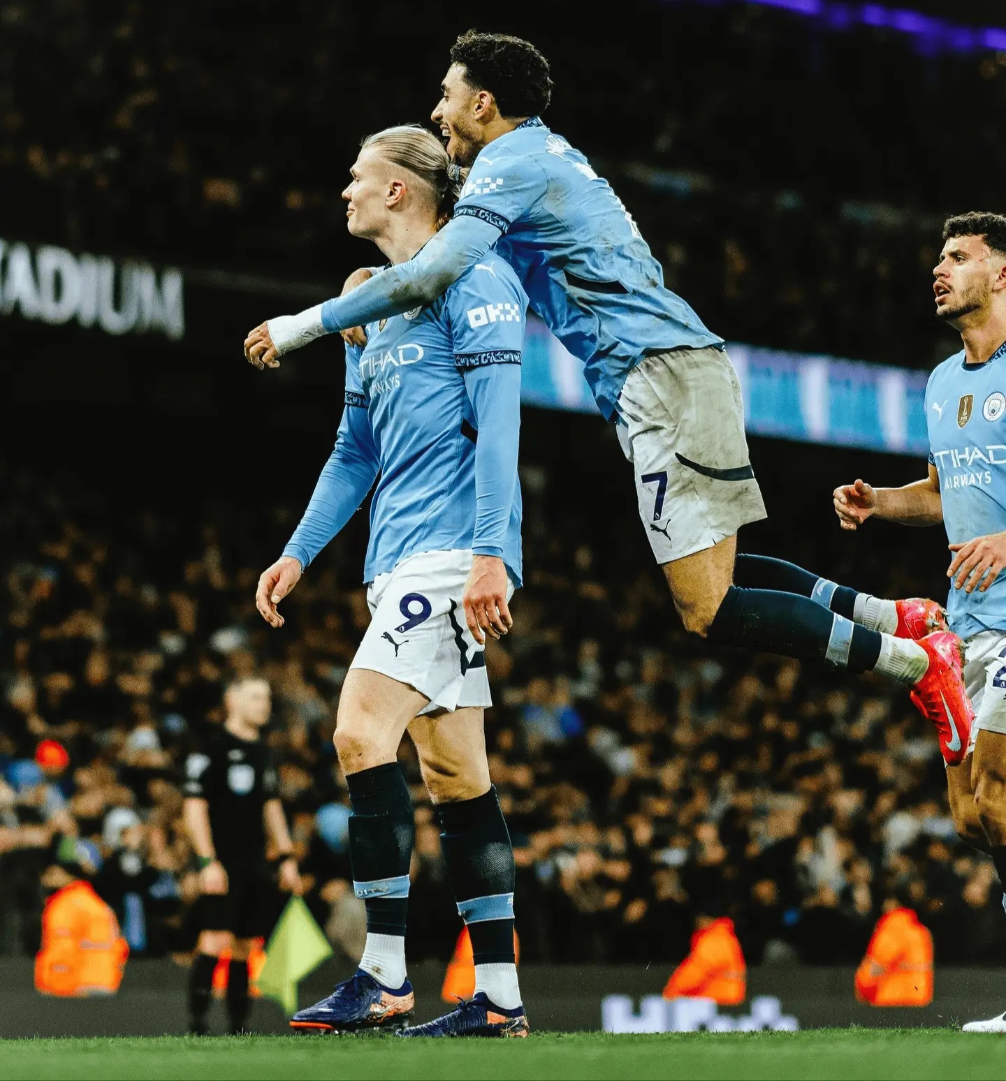 曼城轻取塞维利亚，戈麦斯带队取胜