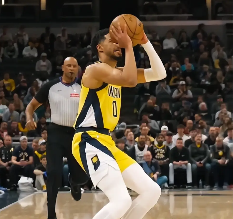 开云体育官网-国王绝杀山东队，德罗赞点燃赛场