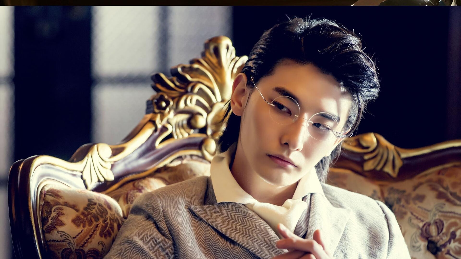 柏林墙倒塌之夜，迪巴拉用一脚写满斯拉夫语弧线，击穿德意志战车