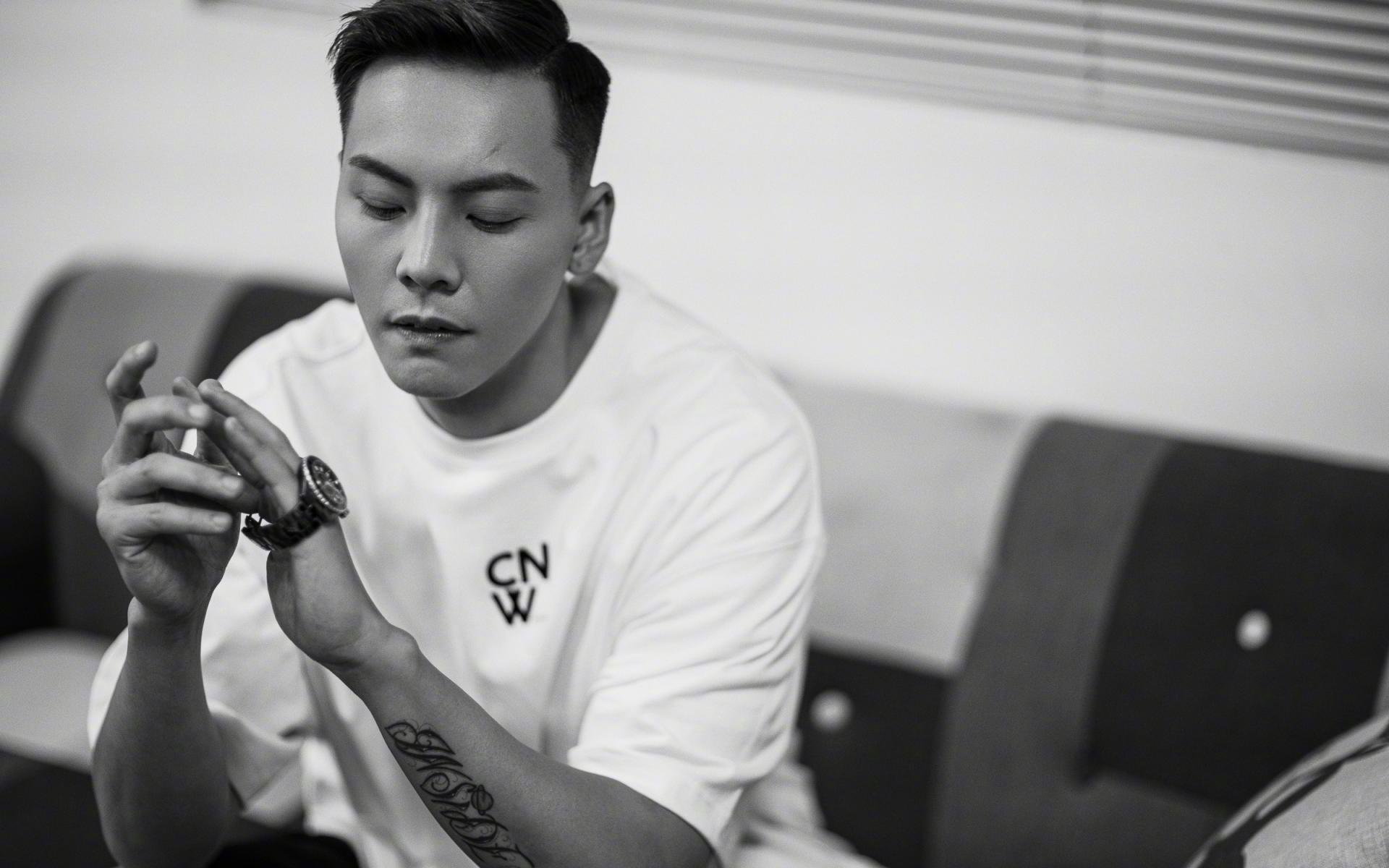 逆光中的冰岛，当控球神话被维京战吼埋葬，努涅斯在英雄与罪人之间